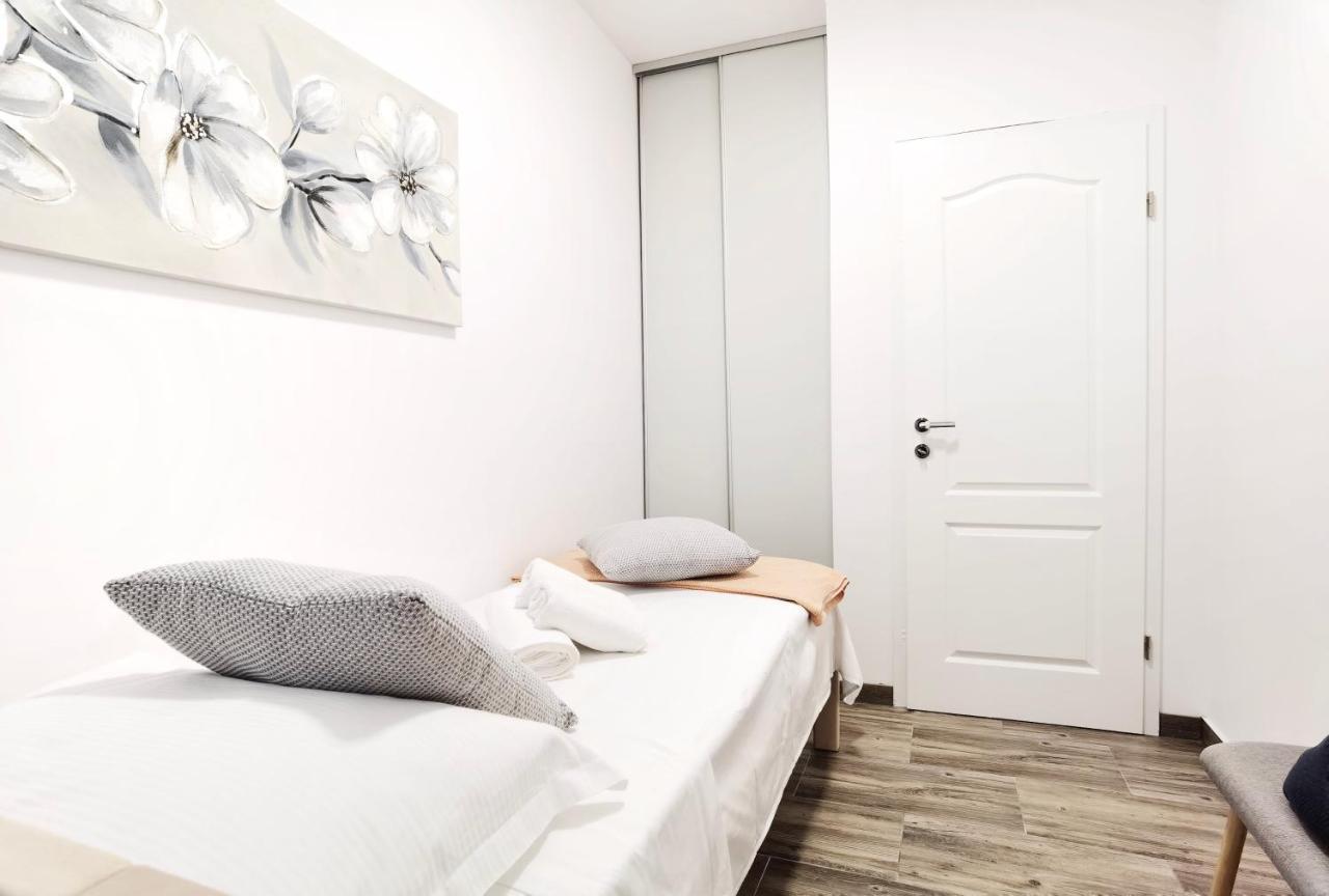 Apartments Nova Split Kültér fotó